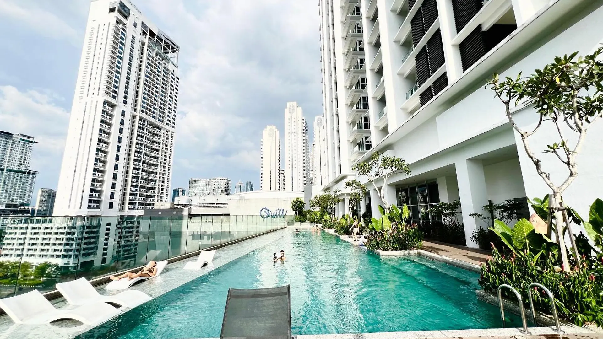 Quill Residence Service Suites Kuala Lumpur Ma­lay­sia