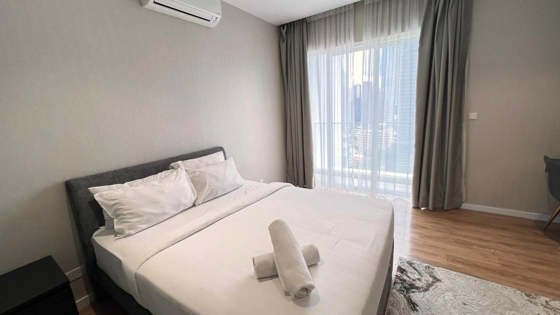 Quill Residence Service Suites Kuala Lumpur Apartment