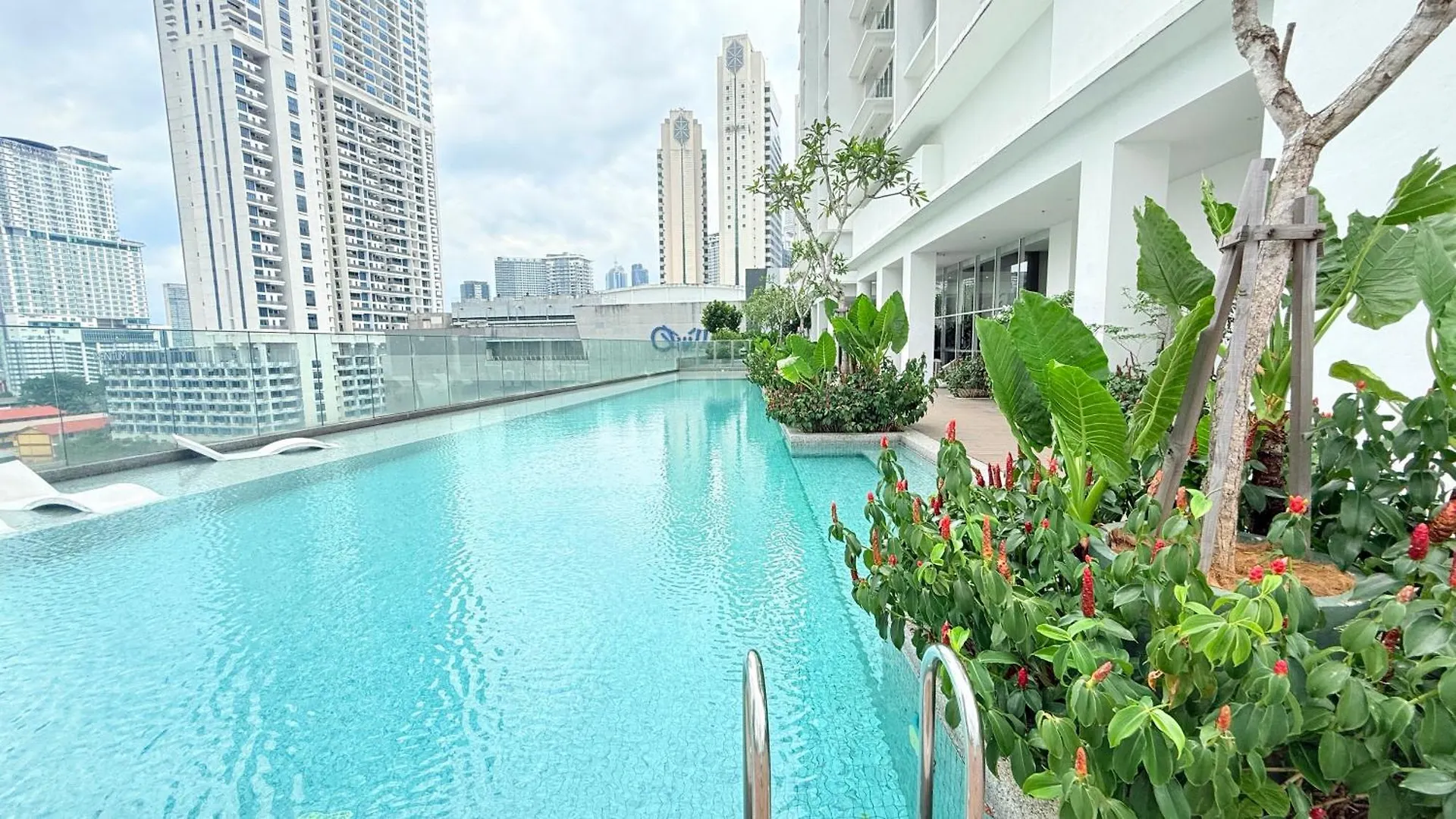 Quill Residence Service Suites Kuala Lumpur Apartment